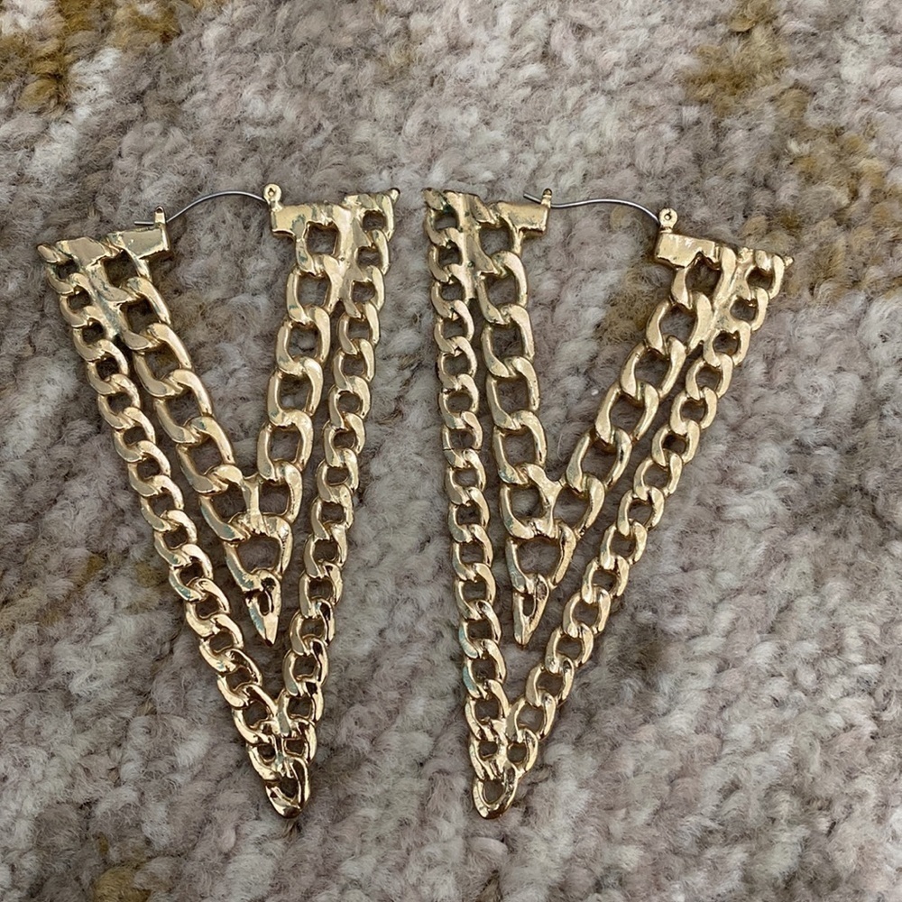 Big Triangle Gold Chain Earrings - Picture 2 of 3